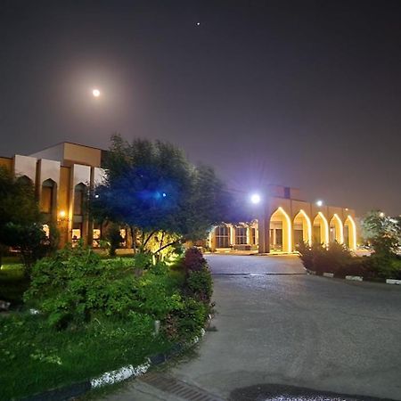 Basrah International Airport Hotel Екстер'єр фото