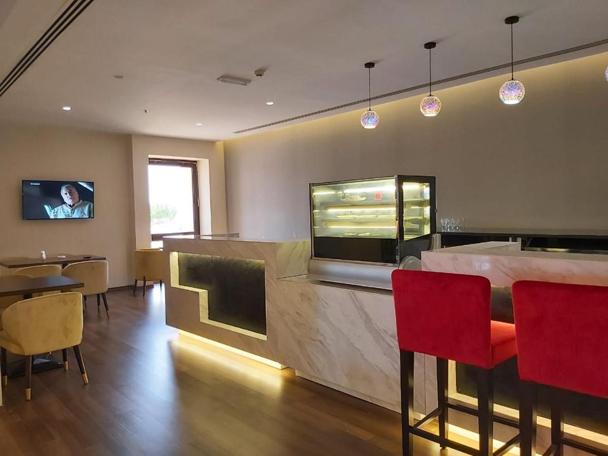 Basrah International Airport Hotel Екстер'єр фото