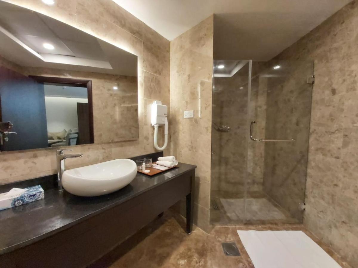 Basrah International Airport Hotel Екстер'єр фото