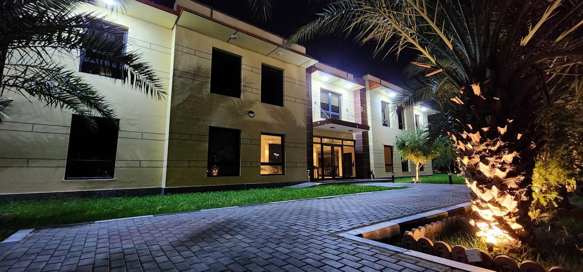 Basrah International Airport Hotel Екстер'єр фото